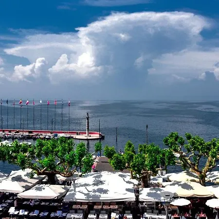 Ristorante Miralago מלון 3*