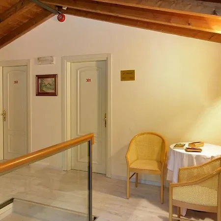 Ristorante Miralago מלון 3*